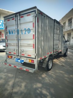 Wuling Rongguang New Cabin 99 hp 4X2 3 m - ფოტო 6