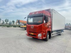 FAW Jiefang J6L 300 hp - ფოტო 1