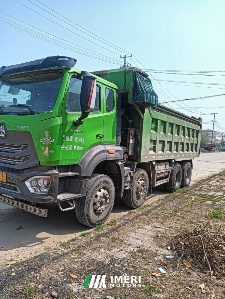 2020 Sinotruk Hohan J5G 340 hp 8X4 6 m