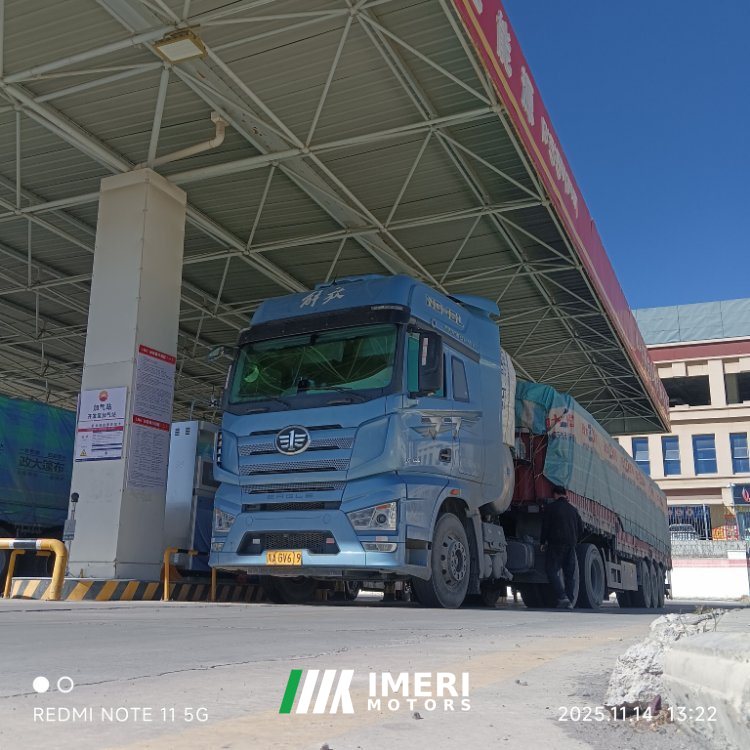 2024 FAW Jiefang J7 600 hp 6X4