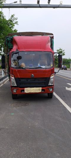 SINOTRUK HOWO Light Duty Truck Commander 160 hp 4X2 - ფოტო 1