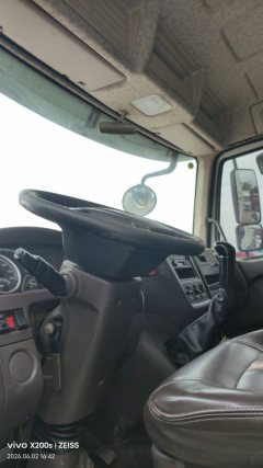 Dongfeng Liuzhou Chenglong M3 200 hp 4X2 8.3 m - ფოტო 4