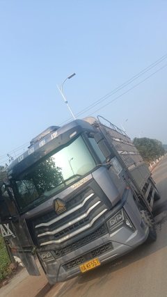 Sinotruk HOWO Max 290 hp 4X2 6.75 m - ფოტო 1