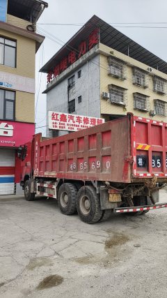 Dongfeng Liuzhou Chenglong H7 460 hp 6X4 6.3 m - ფოტო 3