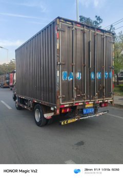 SINOTRUK HOWO Light Duty Truck Hanjiang 160 hp 4X2 4.15 m - ფოტო 4