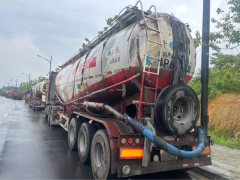 Sinotruk HOWO T7H 480 hp 6X4 - photo 4