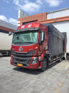 Dongfeng Liuzhou Chenglong H5 270 hp 4X2 6.8 m - ფოტო 1