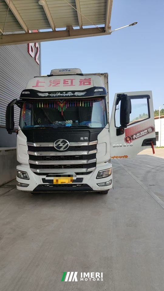 SAIC Hongyan 300 hp 4X2 7.8 m - სატვირთო ჩინეთიდან