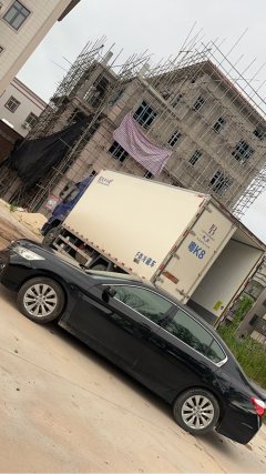 Dongfeng Liuzhou Chenglong H5 245 hp 4X2 6.8 m - фото 2