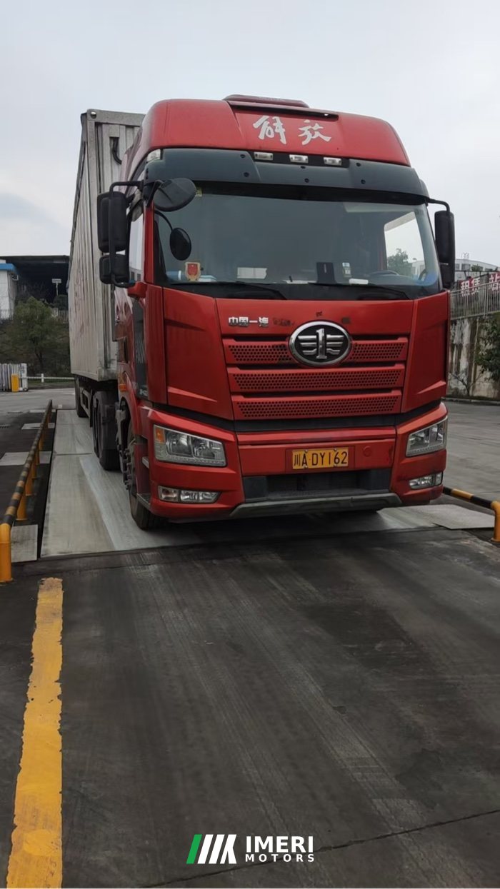 FAW Jiefang J6P 460 hp 6X4 - truck from China