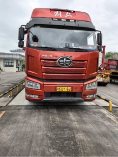 FAW Jiefang J6P 460 hp 6X4 - photo 3