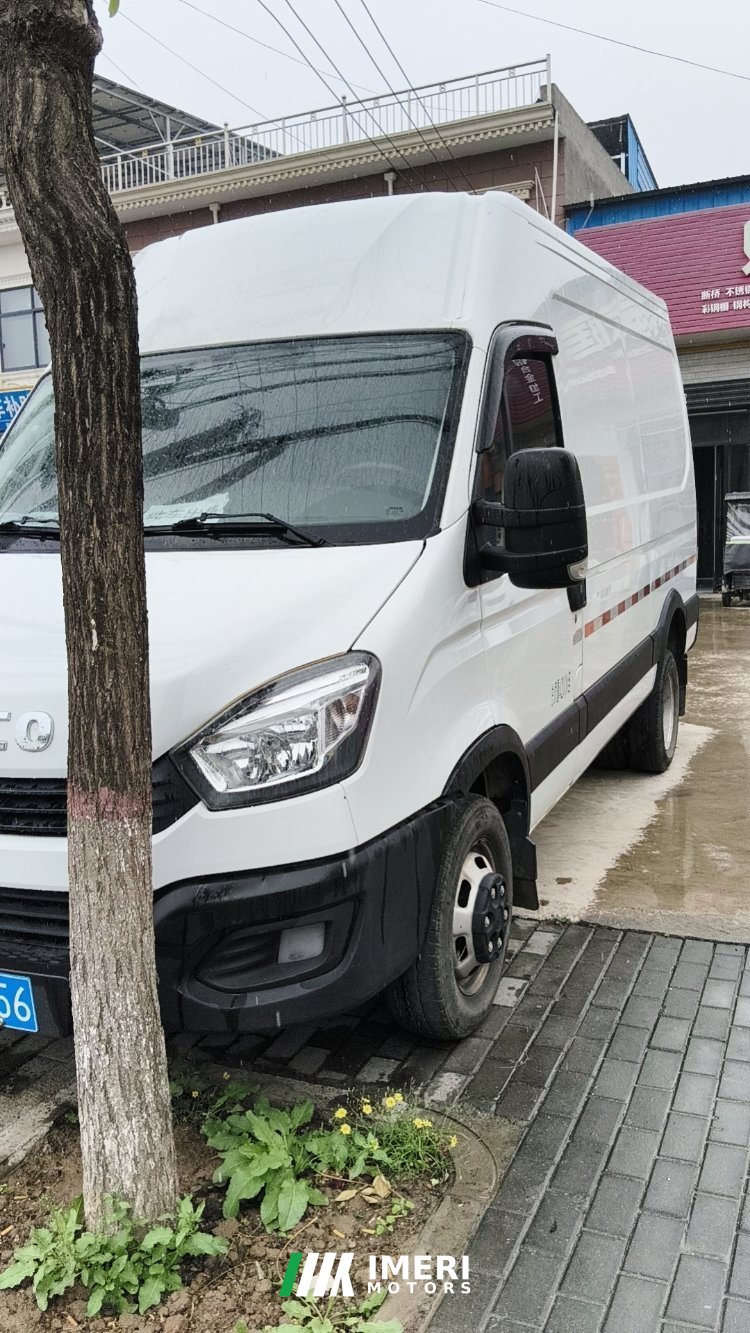 Iveco Daily 130 hp - სატვირთო ჩინეთიდან