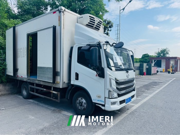 2021 SAIC Yuejin S 1180 hp 4X2 4.1 m