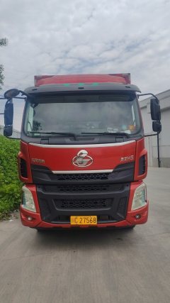 Dongfeng Liuzhou Chenglong H5 200 hp 4X2 8.3 m - ფოტო 1