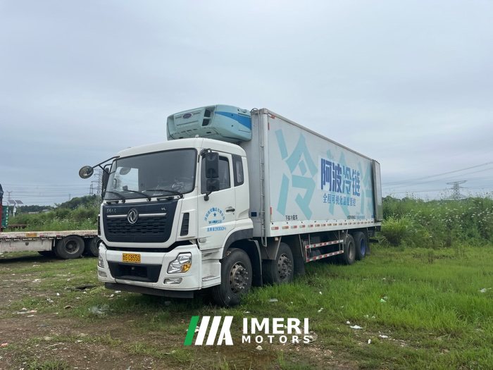 Dongfeng 315 hp 8X4 9.6 m - грузовик из Китая