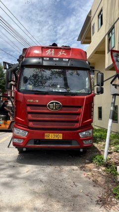 FAW Jiefang J6L 260 hp 4X2 6.8 m - ფოტო 2