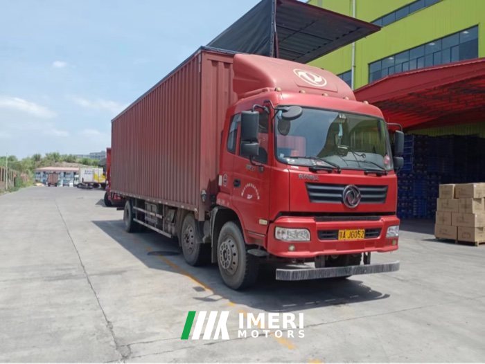 2020 Dongfeng 210 hp 6X2 9.6 m