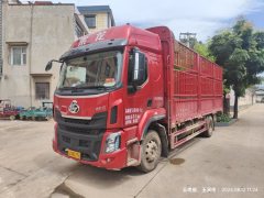 Dongfeng Liuzhou Chenglong H5 270 hp 4X2 6.2 m - ფოტო 1