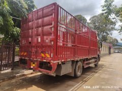 Dongfeng Liuzhou Chenglong H5 270 hp 4X2 6.2 m - ფოტო 4