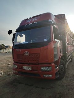 FAW Jiefang J6L 240 hp 6X2 6.8 m - ფოტო 1