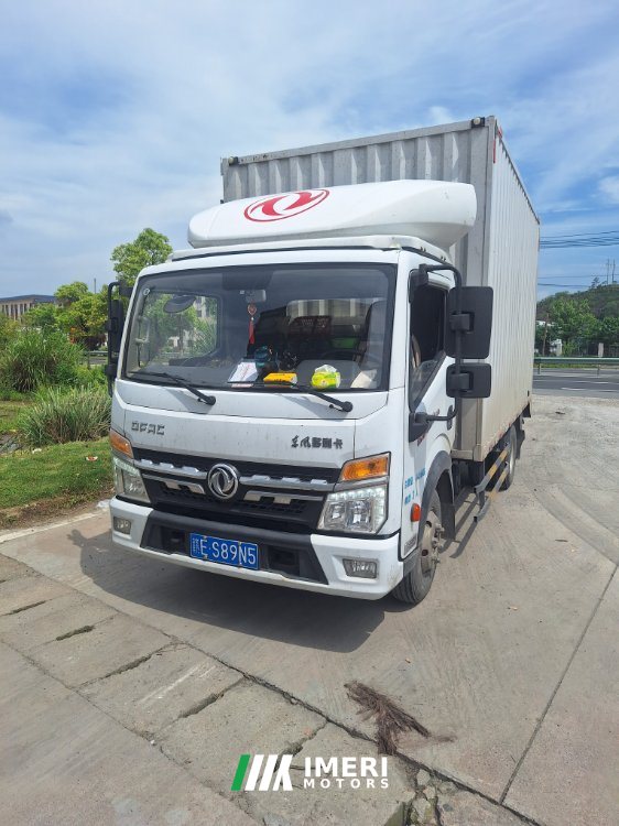 Dongfeng Captain Nebula K6 163 hp 4X2 4.2 m - грузовик из Китая