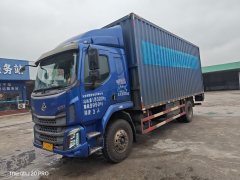 Dongfeng Liuzhou Chenglong M3 180 hp 4X2 6.75 m - ფოტო 1