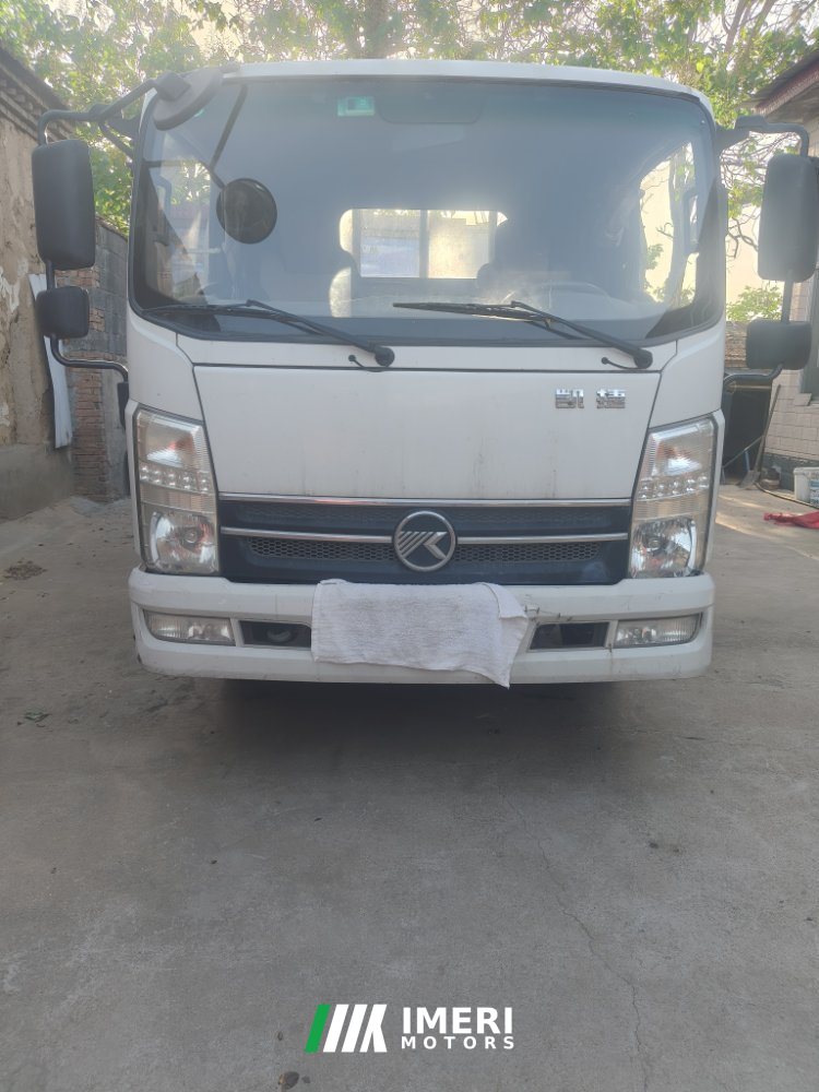 Kama M3 140 hp 4X2 4.2 m - truck from China