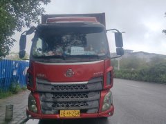 Dongfeng Liuzhou Chenglong M3 200 hp 4X2 7.8 m - ფოტო 1