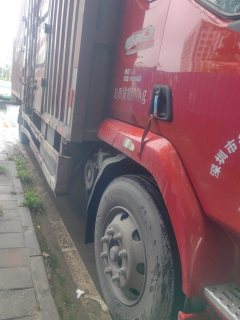 Dongfeng Liuzhou Chenglong M3 200 hp 4X2 7.8 m - ფოტო 3