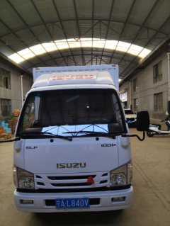 Qingling Isuzu 100P 120 hp 4X2 4.25 m - ფოტო 1