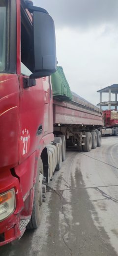 United Trucks U⁺ 420 hp 6X4 - photo 3