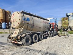 9.18 m x2.55 m 3 tank semi-trailer - ფოტო 4