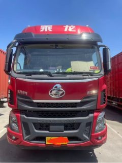 Dongfeng Liuzhou Chenglong H5 270 hp 4X2 9.7 m - ფოტო 1