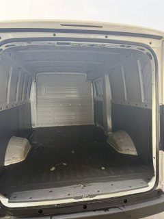 Wuling 2.3T 6 4.985 m BEV van truck 41.9kWh electric truck - ფოტო 8