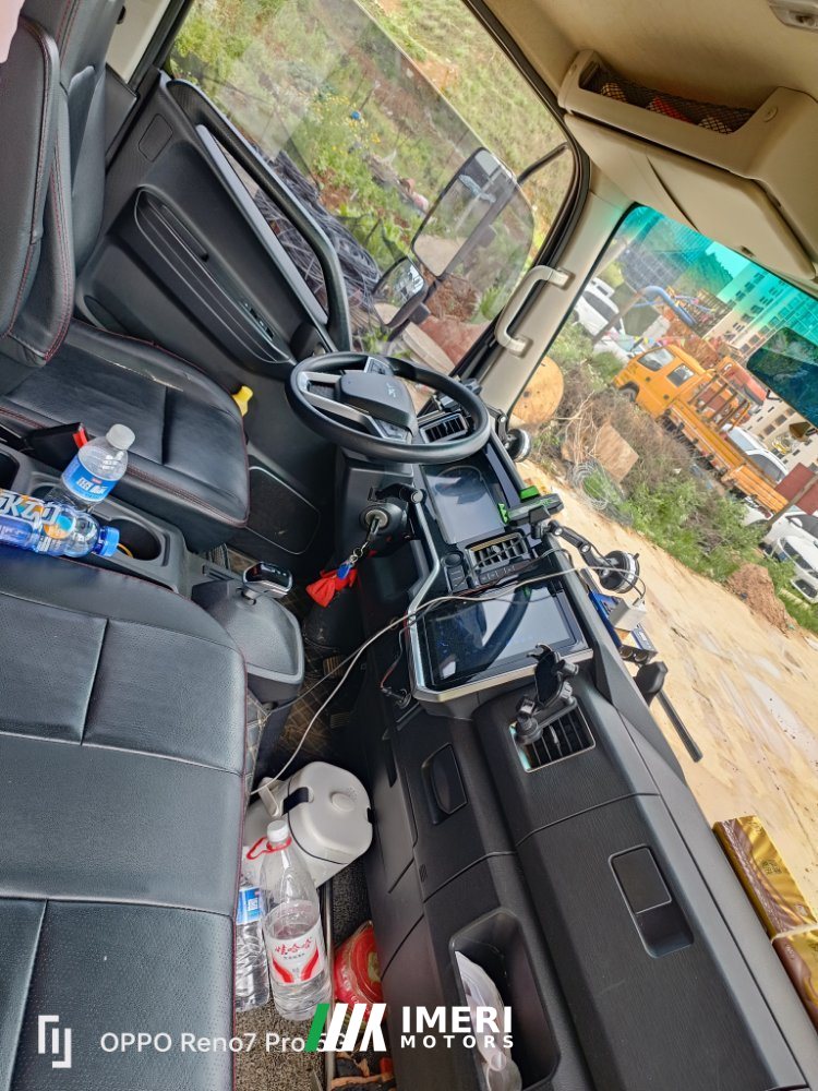 JAC Shuailing S6 160 hp 4X2 3.79 m - truck from China