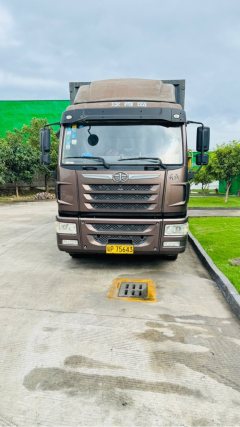 FAW Jiefang J6L 180 hp 4X2 7.7 m - ფოტო 1