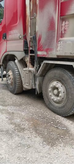 Dongfeng Liuzhou Chenglong H7 500 hp 8X4 8.6 m - ფოტო 1