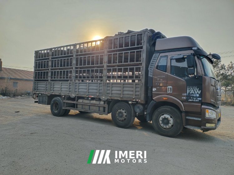 2018 FAW Jiefang J6P 280 hp 6X2 7.7 m