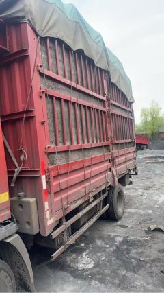 SINOTRUK HOWO Light Duty Truck Hanjiang 150 hp 4X2 4.15 m - photo 2