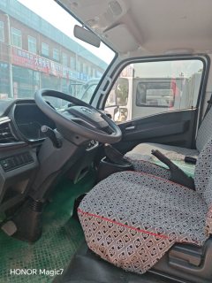 SAIC Yuejin S 95 hp 4X2 3.05 m - photo 4