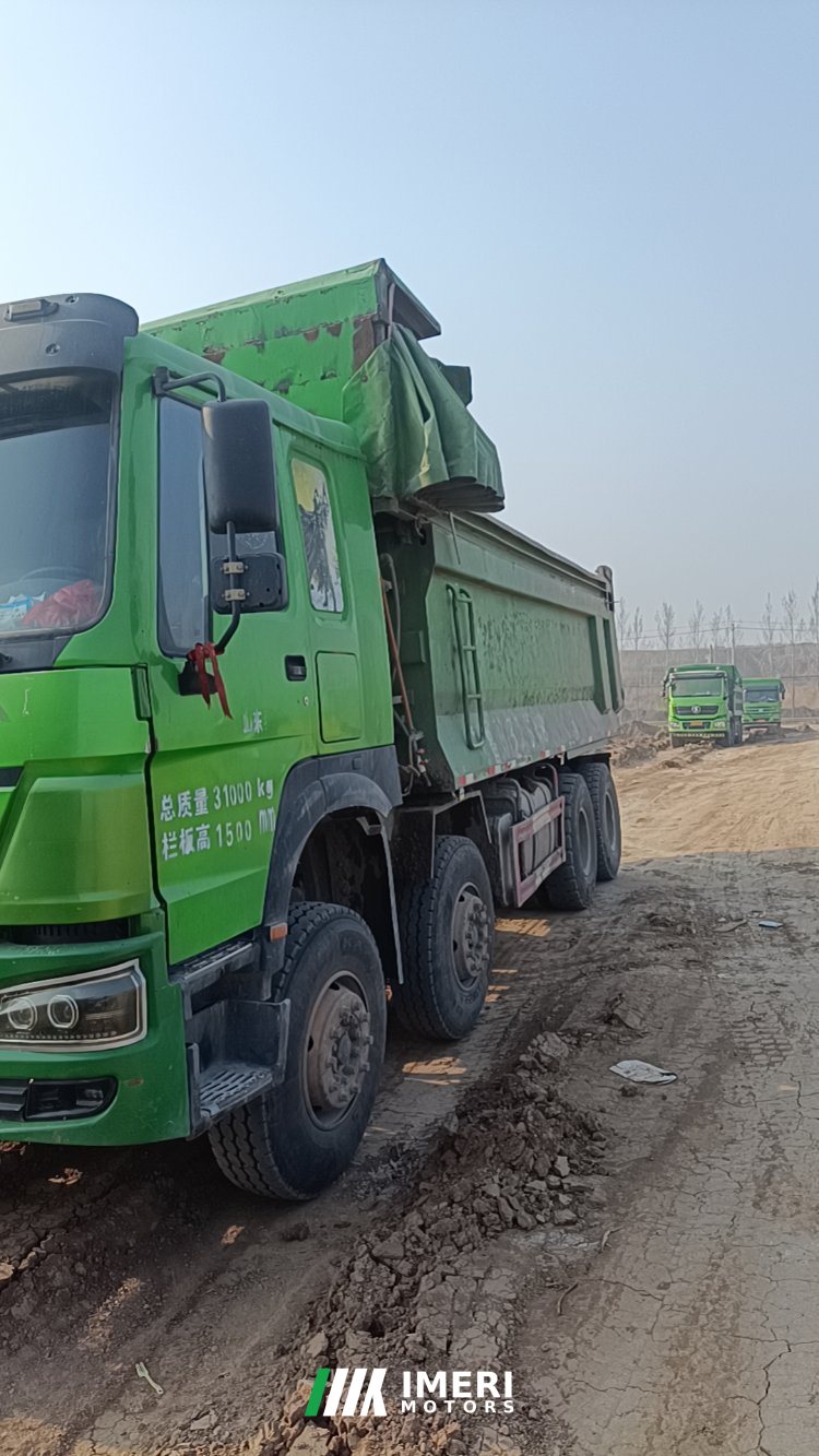 2018 Sinotruk HOWO HOWO-7 380 hp 8X4 6.5 m