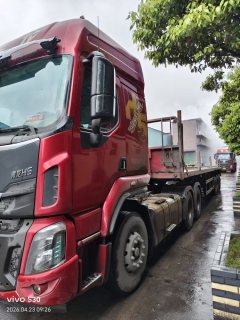 Dongfeng Liuzhou Chenglong H5 460 hp 6X4 - ფოტო 3