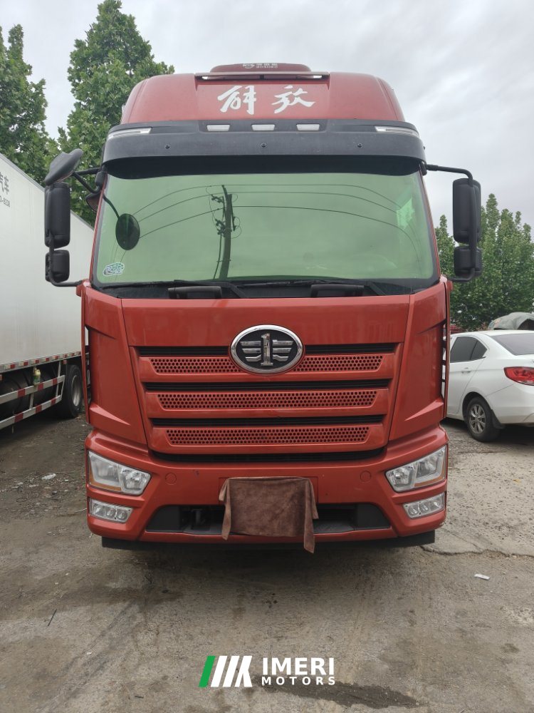 FAW Jiefang J6L 260 hp 4X2 6.8 m - truck from China