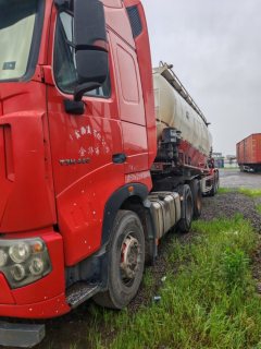 Sinotruk HOWO T7H 440 hp 6X4 - ფოტო 3