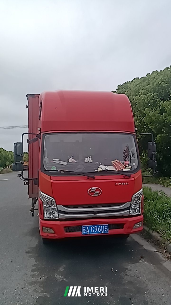 SAIC Yuejin Surpasses the C-Class 132 hp 4X2 4.17 m - truck from China