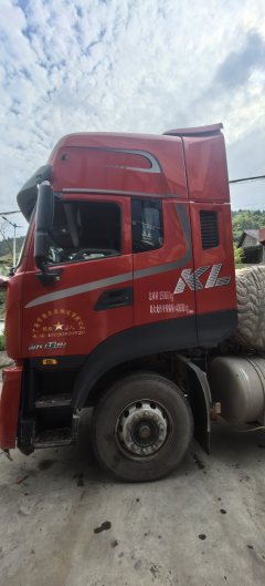 Dongfeng Tianlong KL 480 hp 6X4 - photo 3
