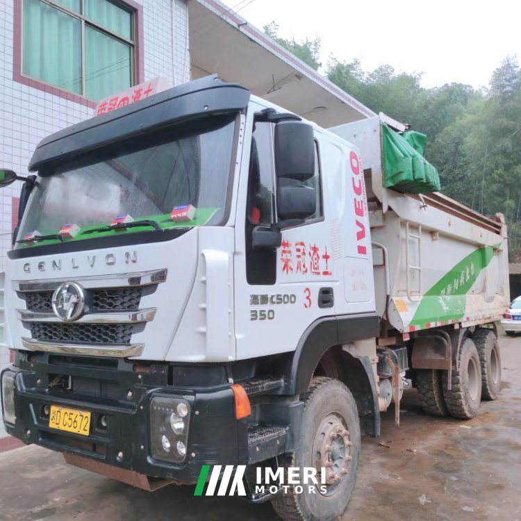 2019 SAIC Hongyan Genlyon 350 hp 6X4 5.4 m