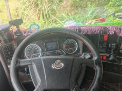 Dongfeng Liuzhou Chenglong H7 520 hp 8X4 8.2 m - photo 5