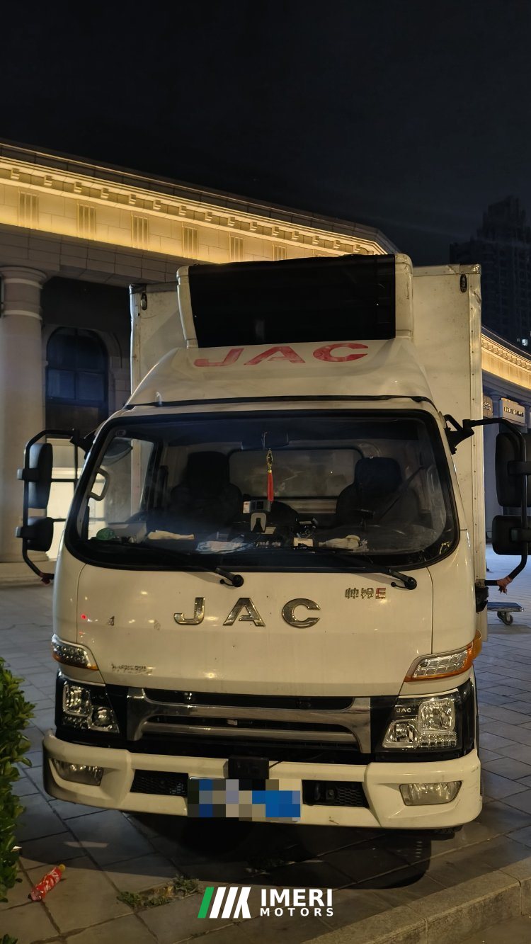 2023 JAC Shuailing Handsome bell E middle body 130 hp 4X2 4.2 m
