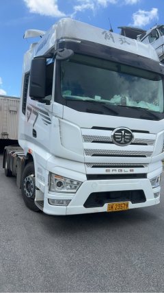 FAW Jiefang J7 560 hp 4X2 - photo 6